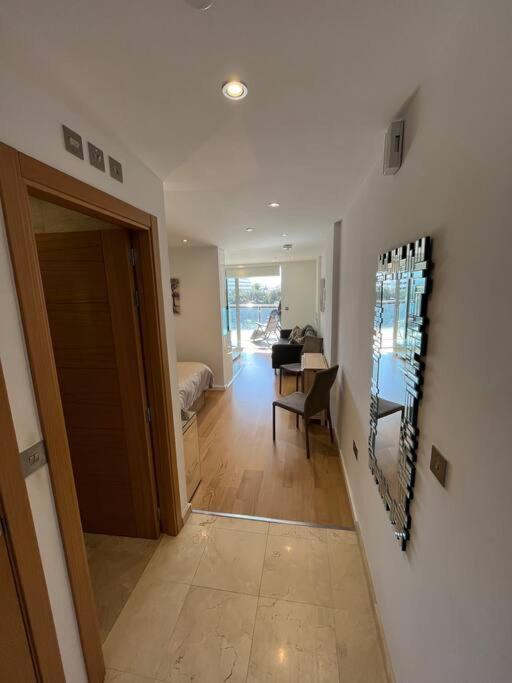 Gibraltar Luxury With Rooftop Pools & Views Kültér fotó