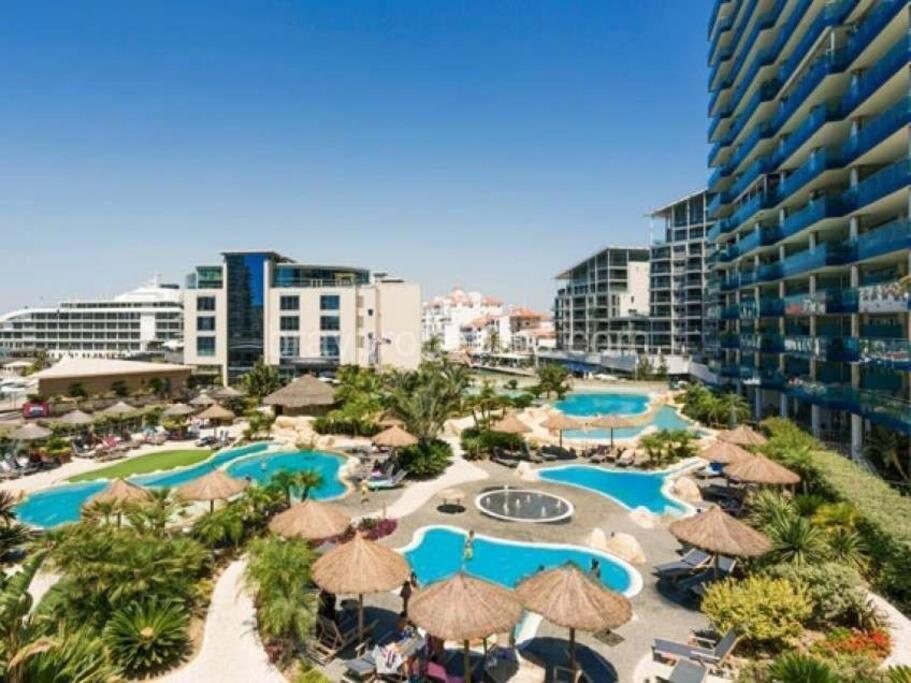 Gibraltar Luxury With Rooftop Pools & Views Kültér fotó