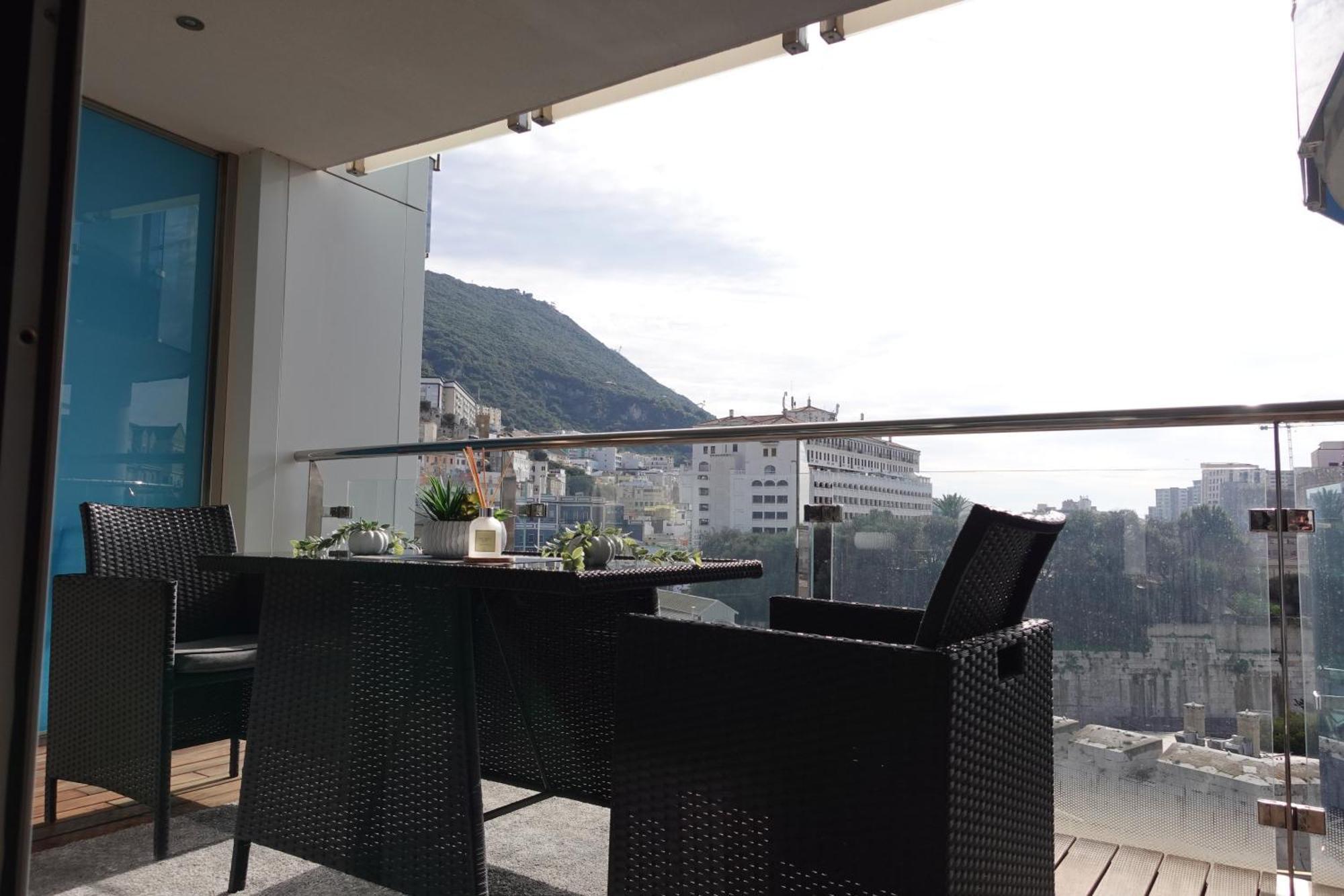Gibraltar Luxury With Rooftop Pools & Views Kültér fotó